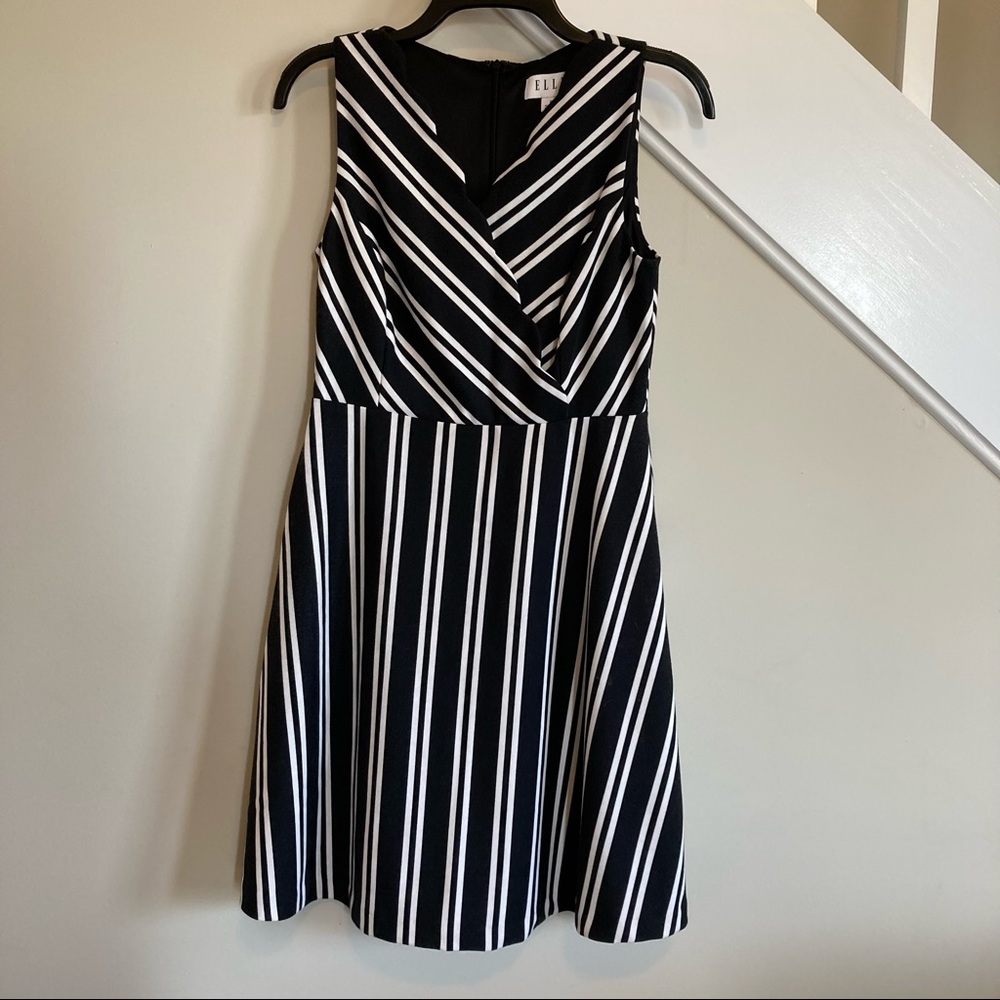 Elle Sleeveless Black and White Dress
